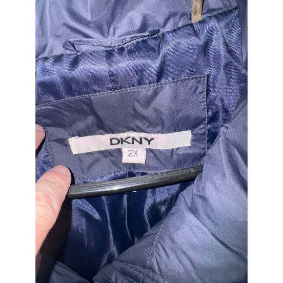 DKNY Navy puffer down 3/4 length coat with belt size 2x * - Picture 10 of 12
